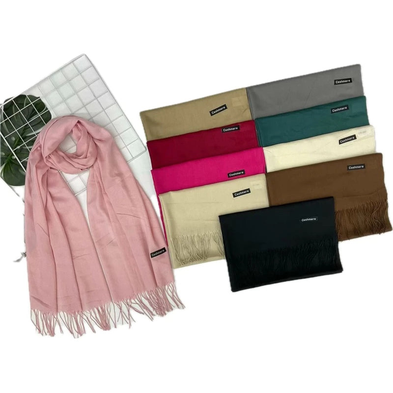 Cachecol Feminino com Franjas em Pashmina Liso